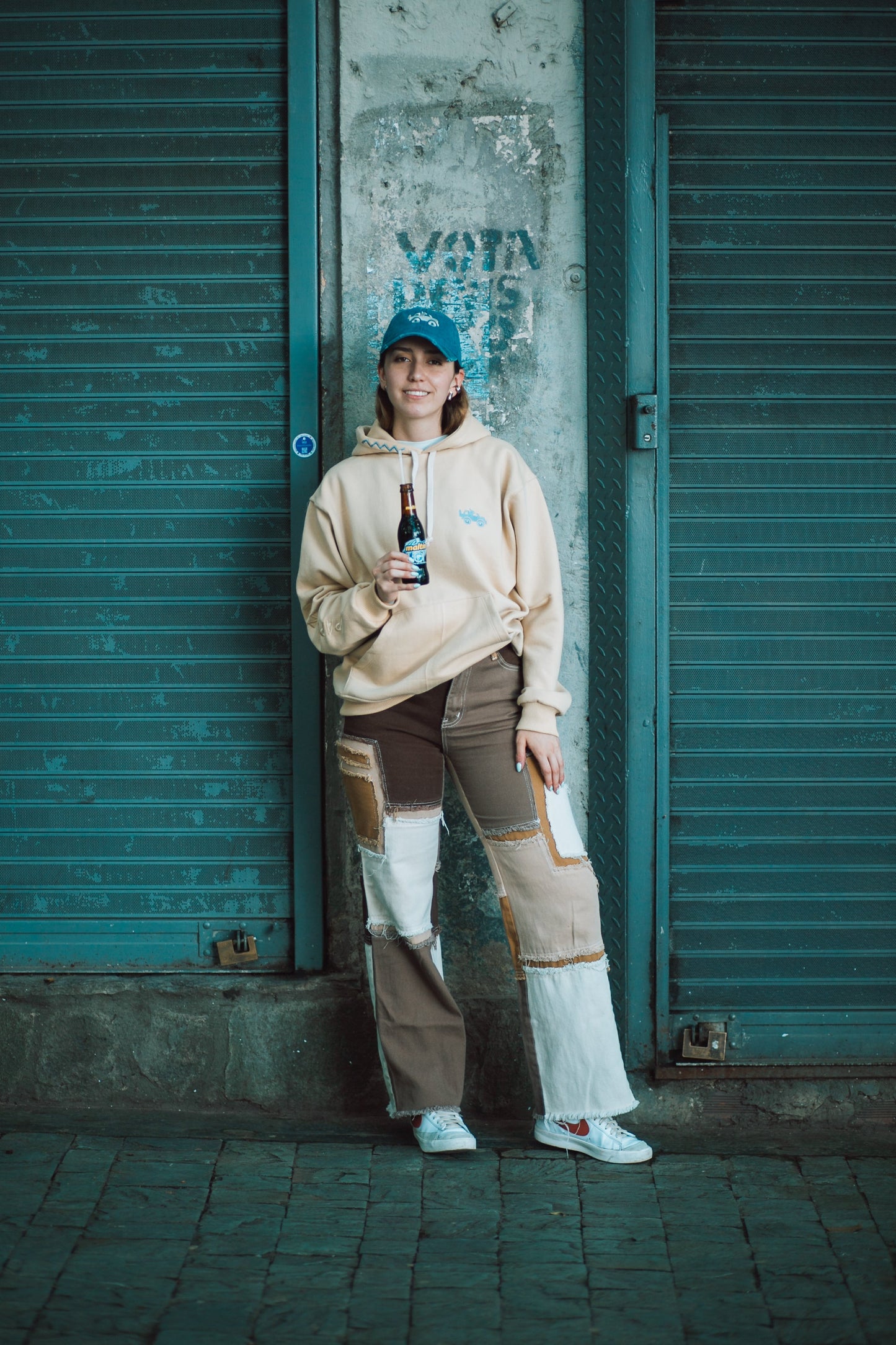 HOODIE BEIGE -  PUNKY PARTNERS